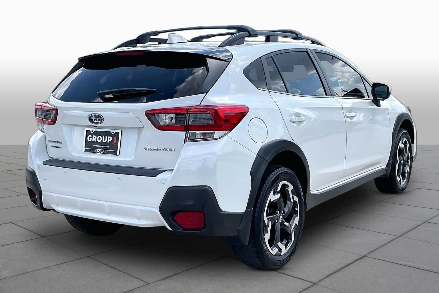 Used 2021 Crystal White Pearl Subaru Limited image 12