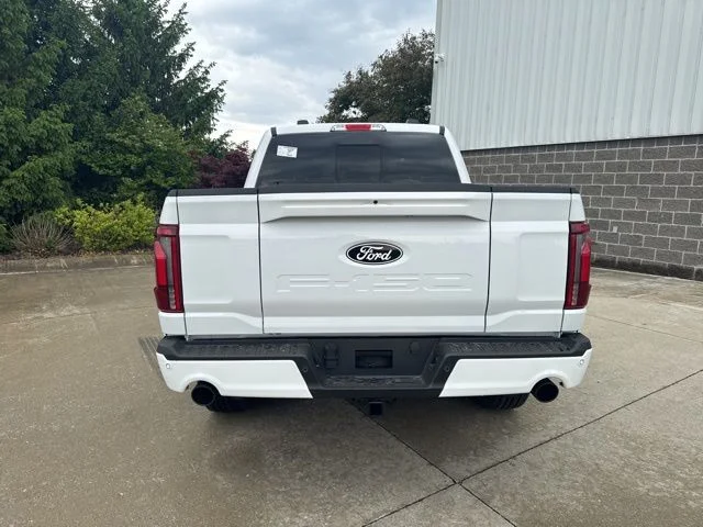 New 2026 Oxford White Ford Lariat® image 5