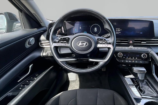 Used 2024 Black Hyundai SEL image 5