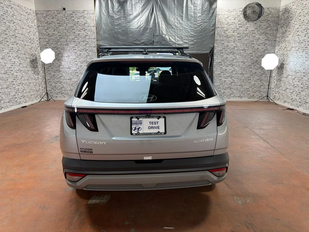 Used 2025 Shimmering Silver Hyundai SEL Convenience image 6