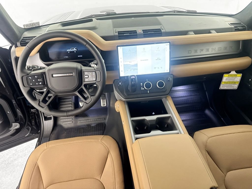 New 2026 Santorini Black Land Rover V8 image 23