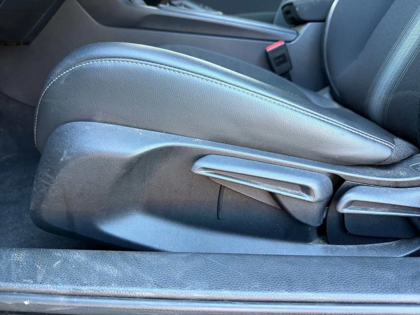 Used 2025  Honda Sport image 13