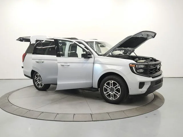 Used 2025 Silver Ford Active image 10