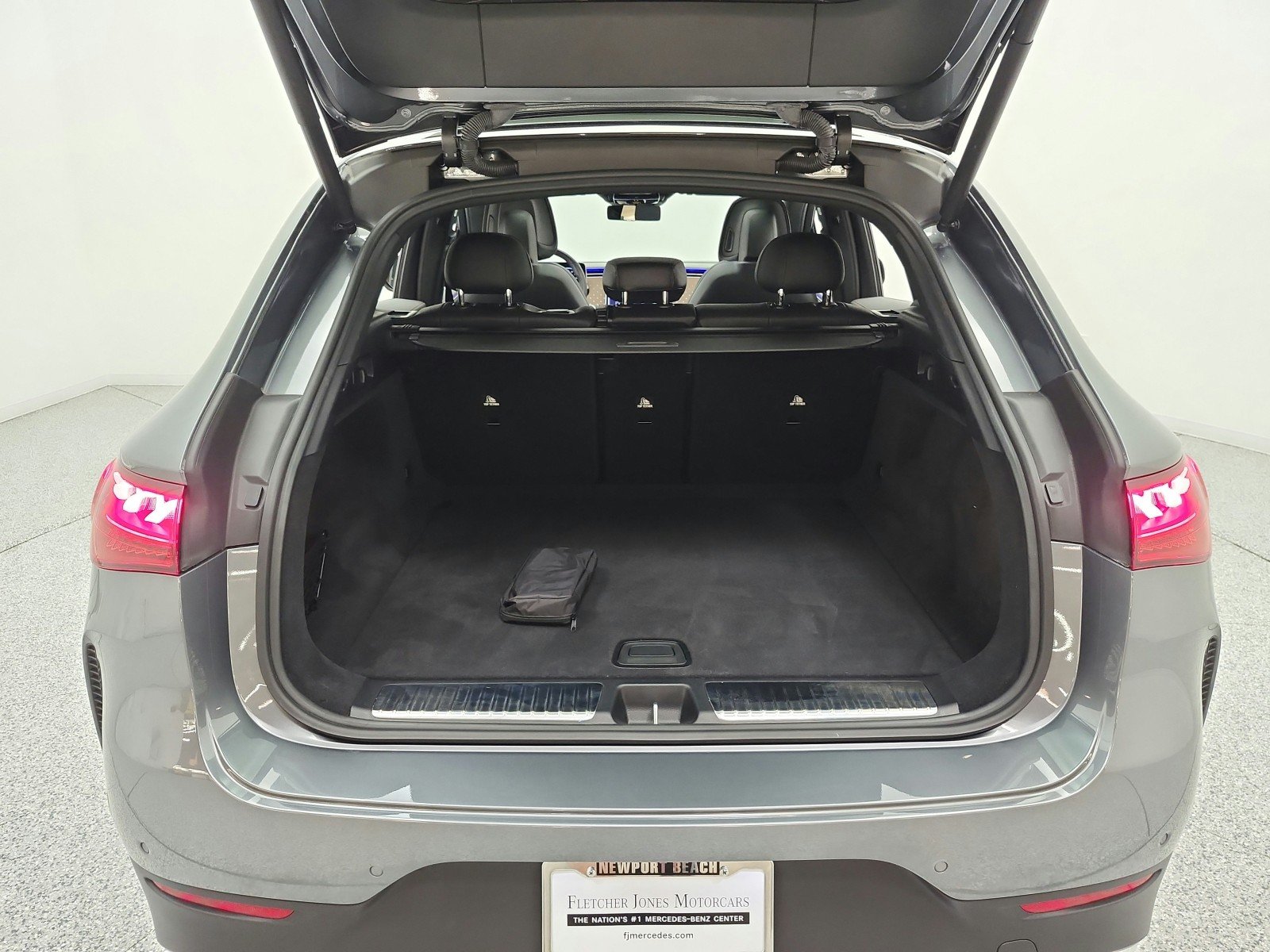 Certified Used 2023 Selenite Grey Metallic Mercedes-Benz EQE 350+ SUV image 18