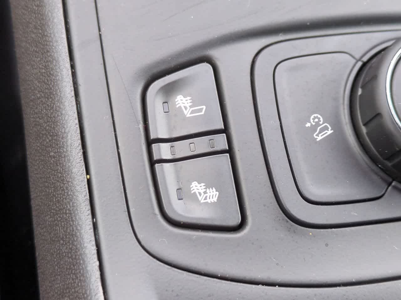 Used 2019 Ebony Twilight Metallic GMC SLE image 20