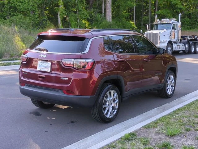 Used 2022 Red Jeep Latitude Lux image 13