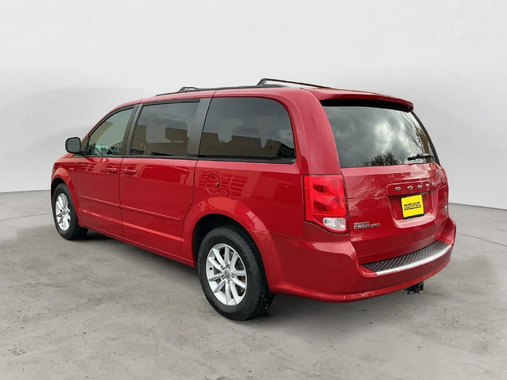 Used 2014 Red Dodge SXT image 11