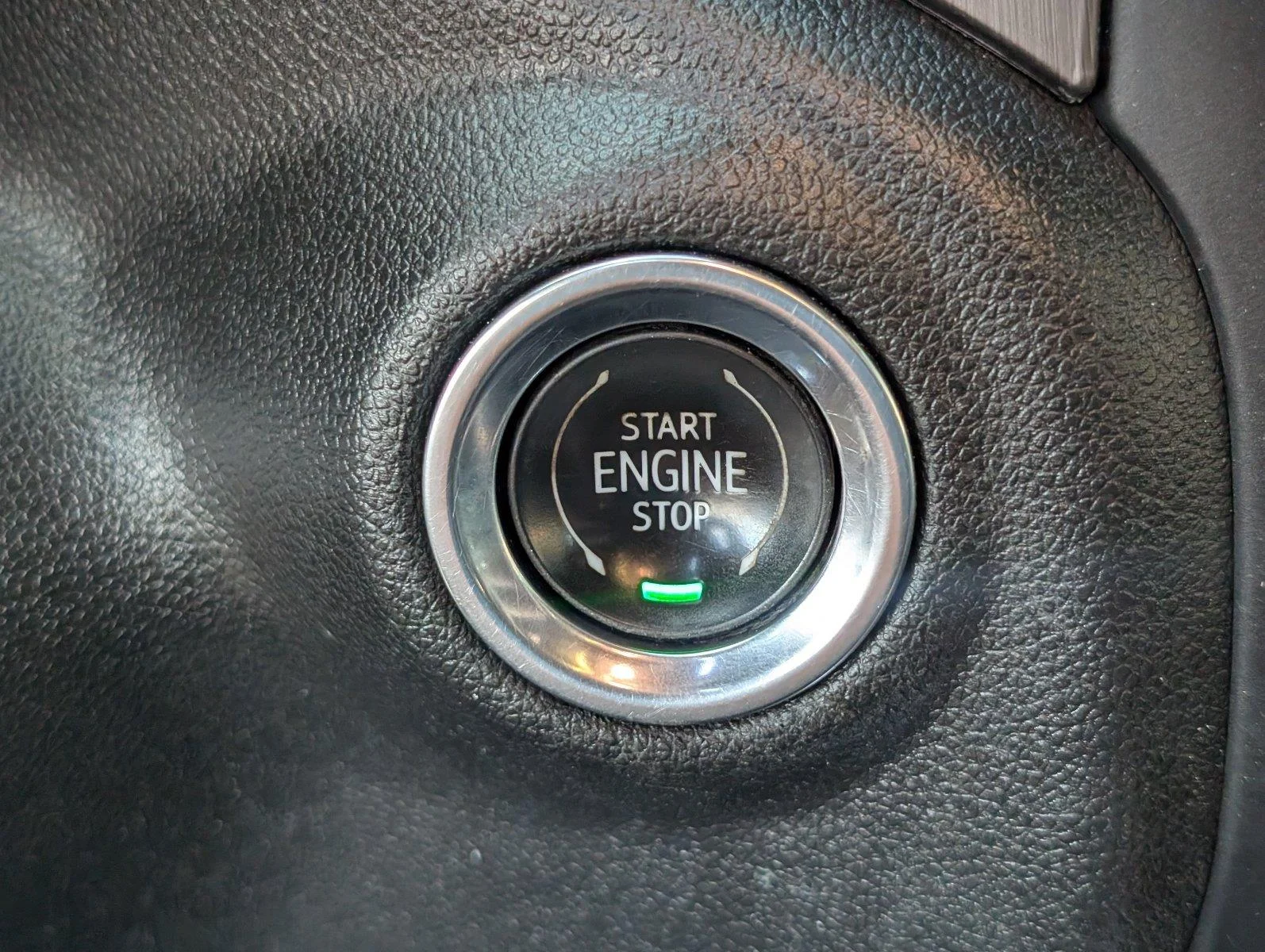 Used 2020 Summit White GMC AT4 image 23
