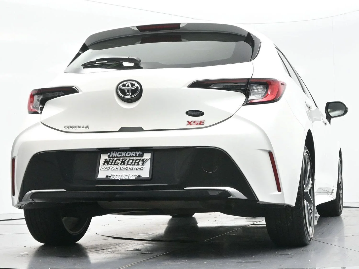 Used 2024 Ice Cap Toyota XSE image 48