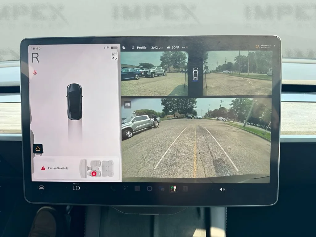 Used 2024  Tesla Long Range image 21