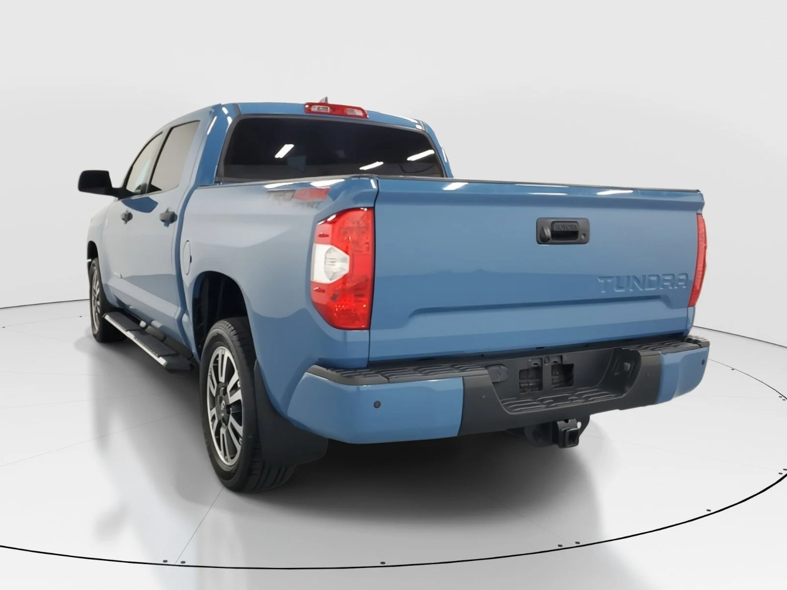 Used 2020 Cavalry Blue Toyota SR5 image 6