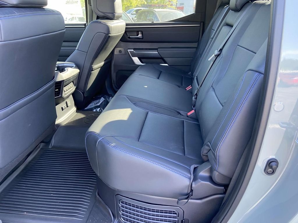 2025 Toyota Tundra Platinum - Photo 17