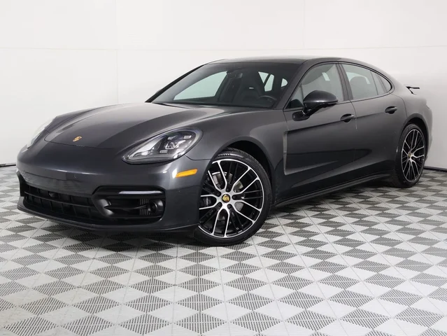 2023 Porsche Panamera Platinum Edition
