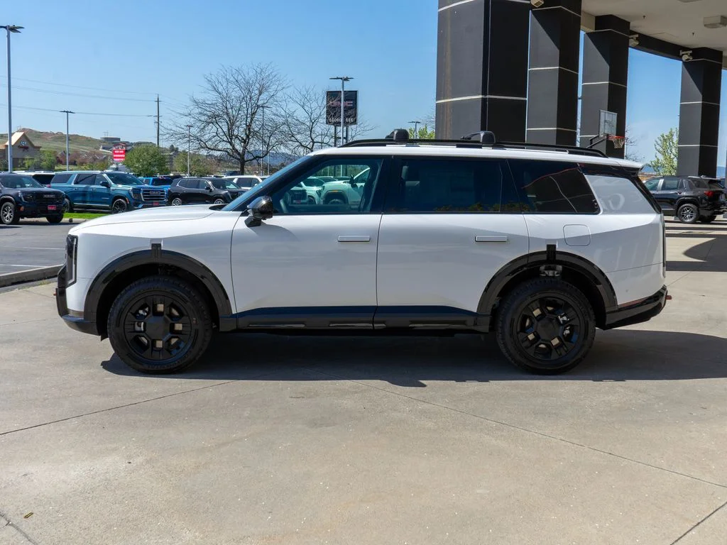 New 2027 Glacial White Pearl Kia X-Pro SX Prestige image 4