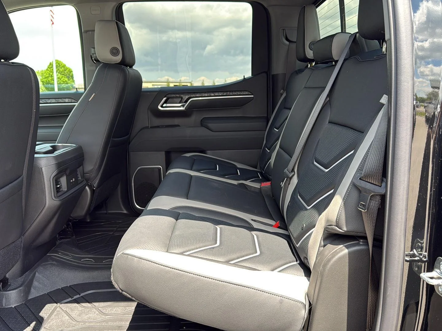 2026 Chevrolet Silverado 1500 RST - Photo 12