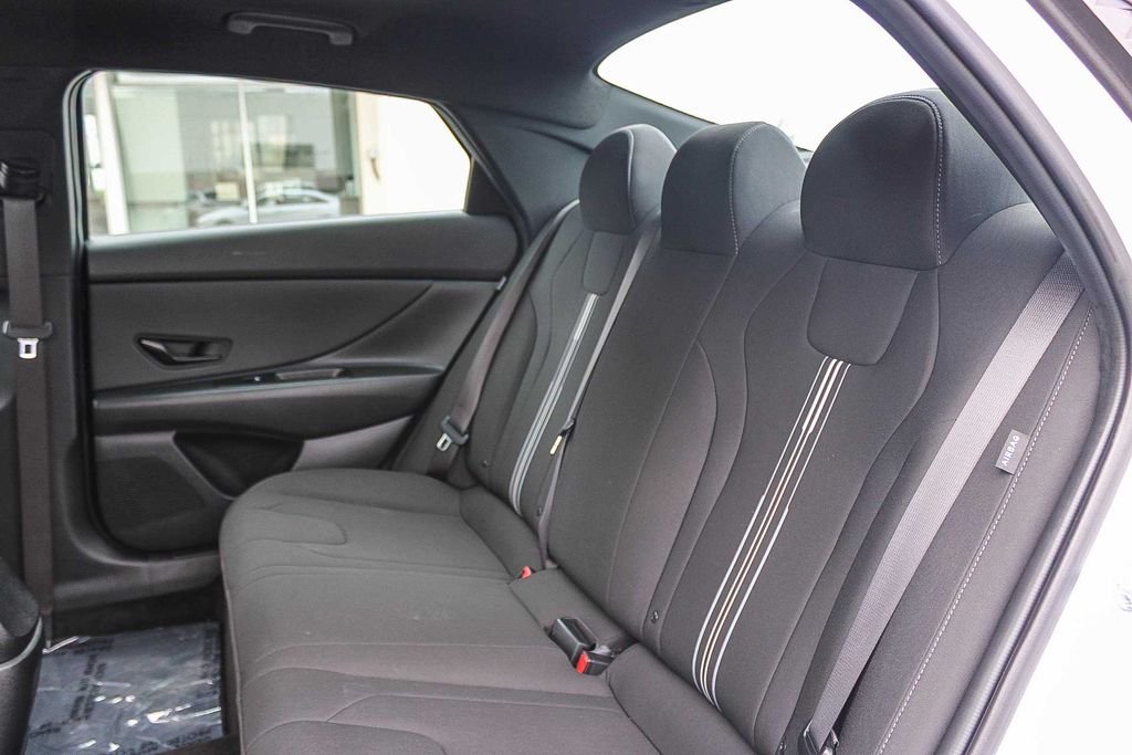 Certified Used 2025 White Hyundai SEL Sport image 21