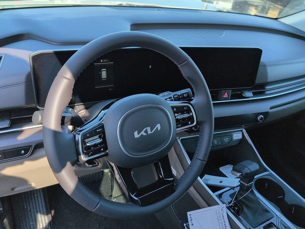New 2026 Ceramic Silver Kia EX image 9