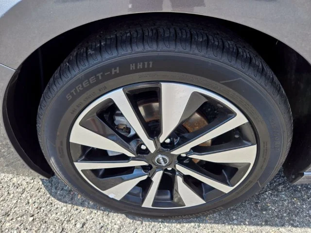 Used 2025 Gray Nissan SV image 25