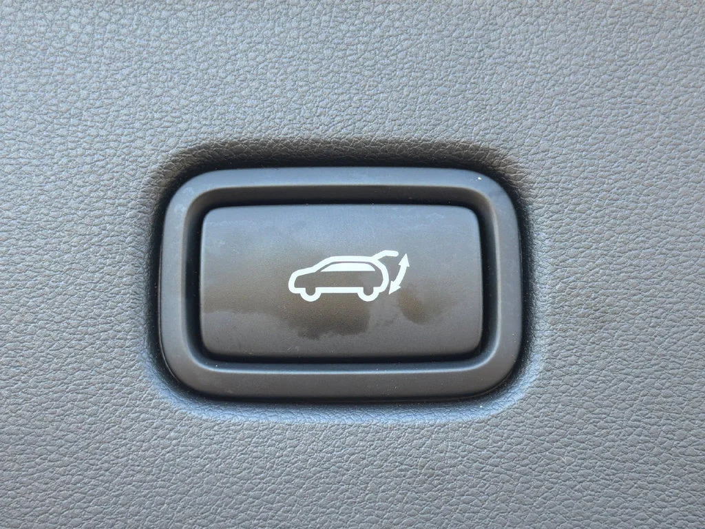 Used 2025 Gray Hyundai Limited image 19