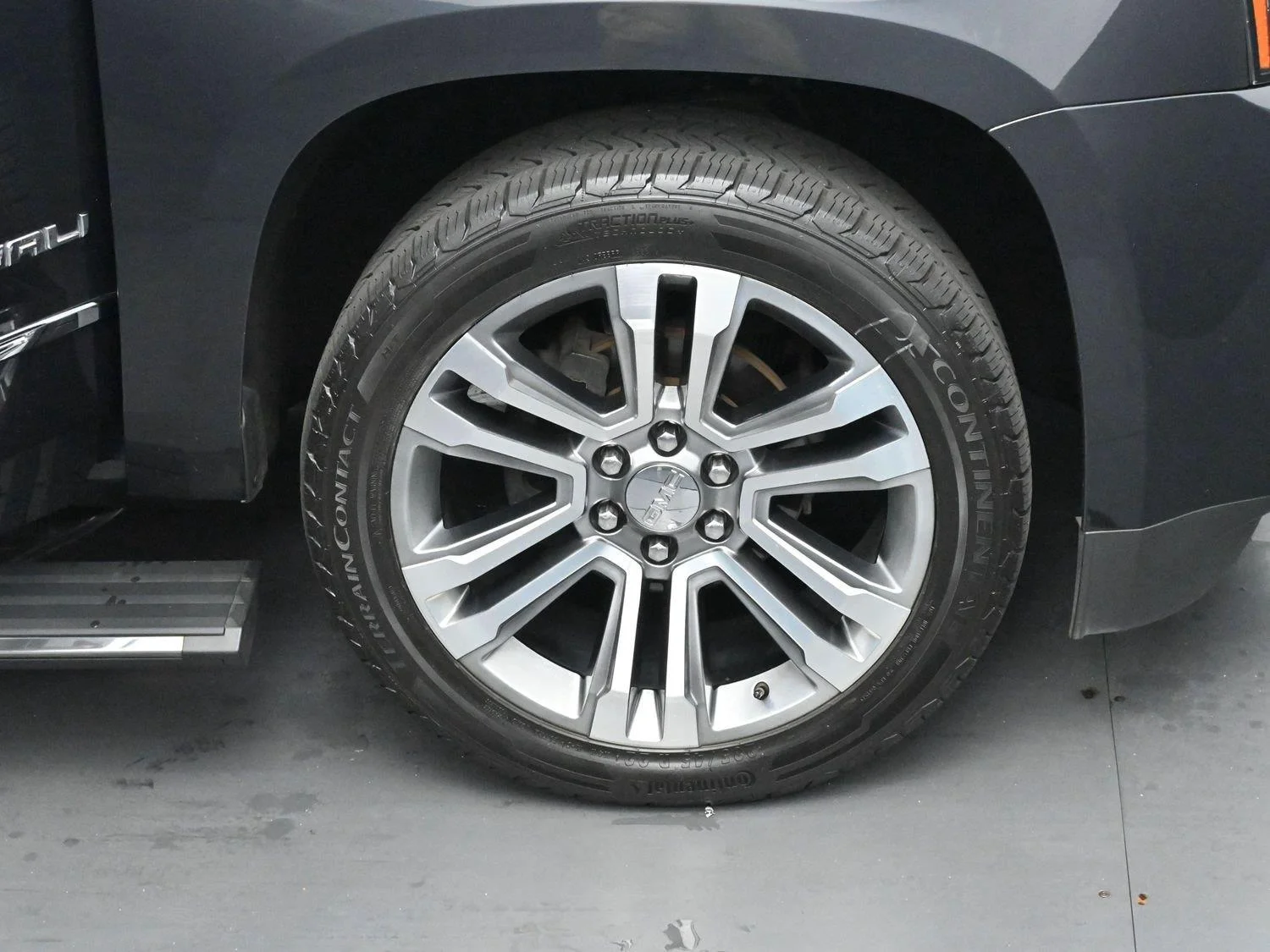 Used 2020 Carbon Black Metallic GMC Denali image 42