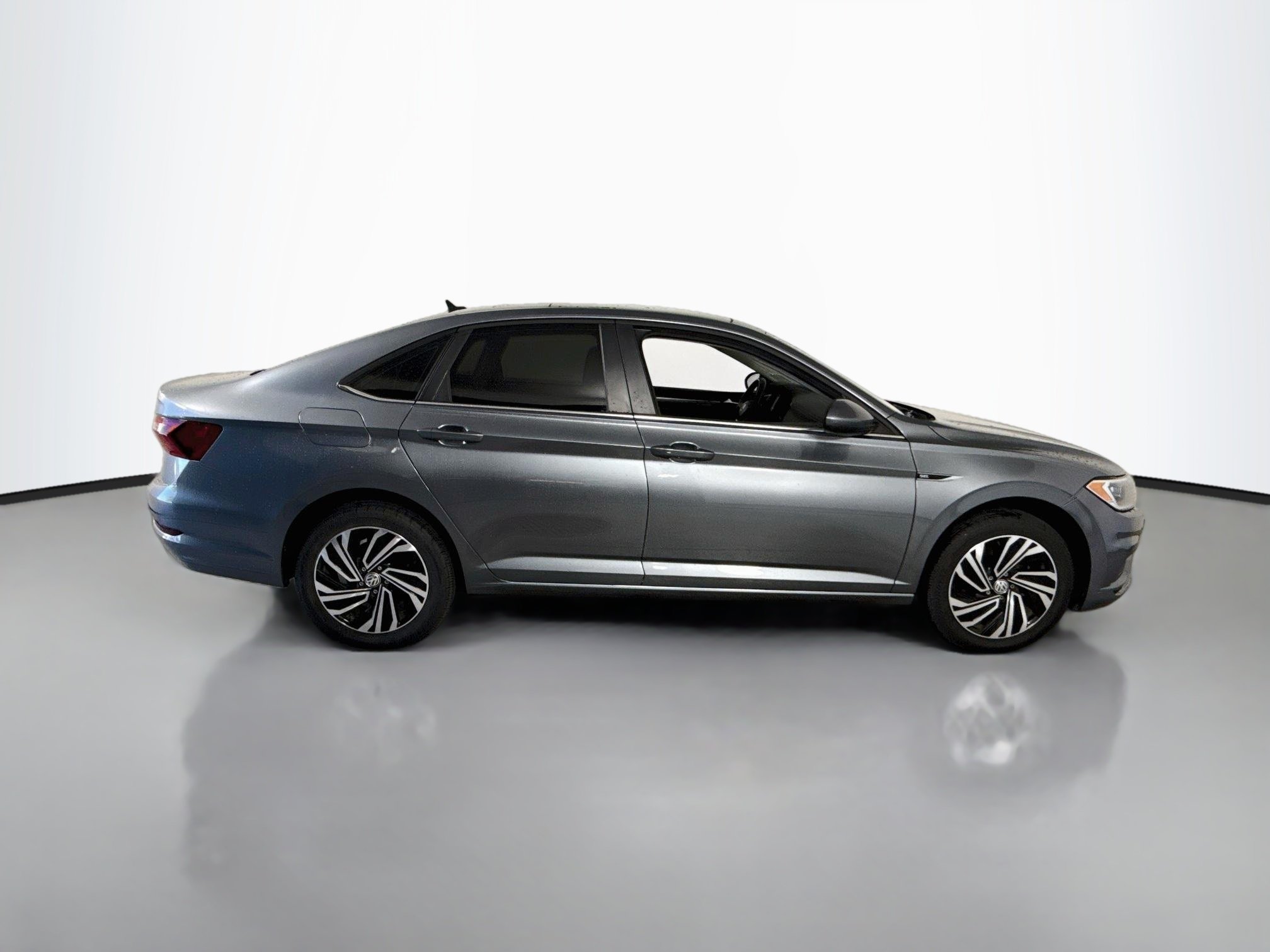 Used 2020 Platinum Gray Metallic Volkswagen SEL image 8