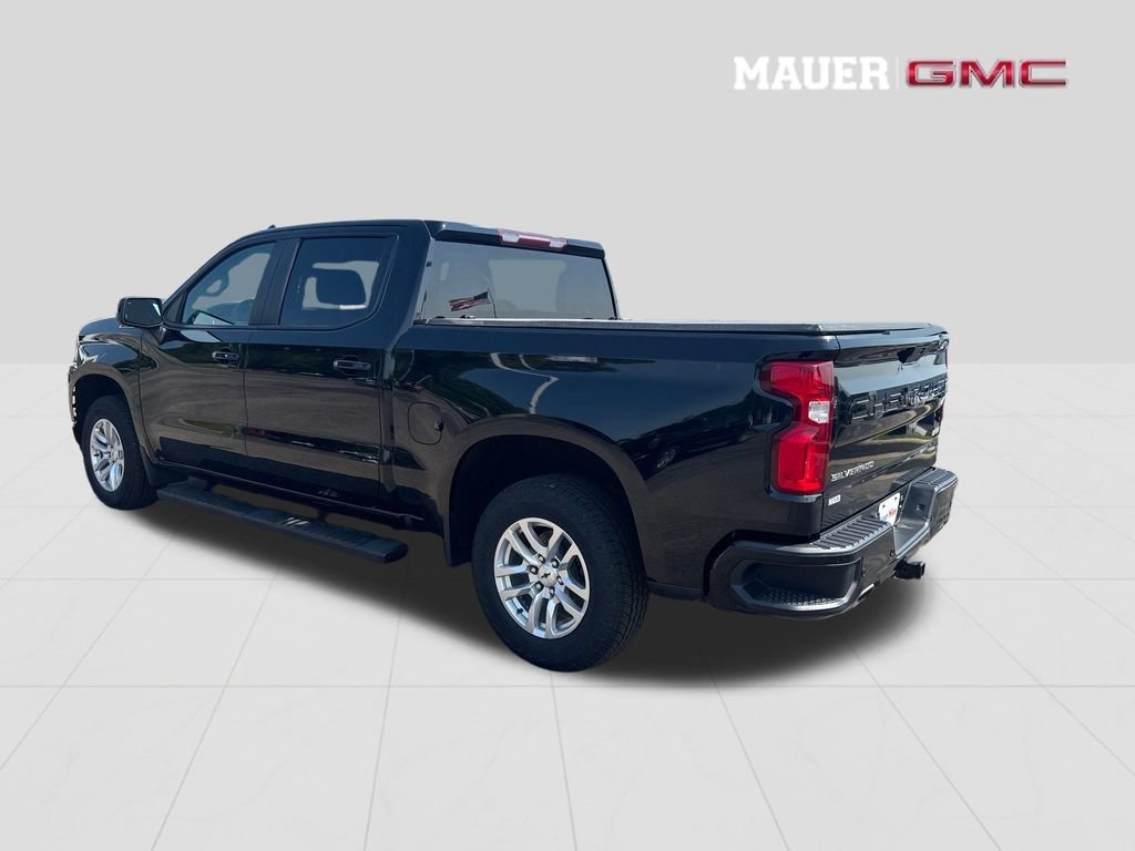 Certified Used 2022 BLACK Chevrolet RST image 4
