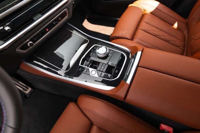 2026 BMW X5 M60i - Photo 26