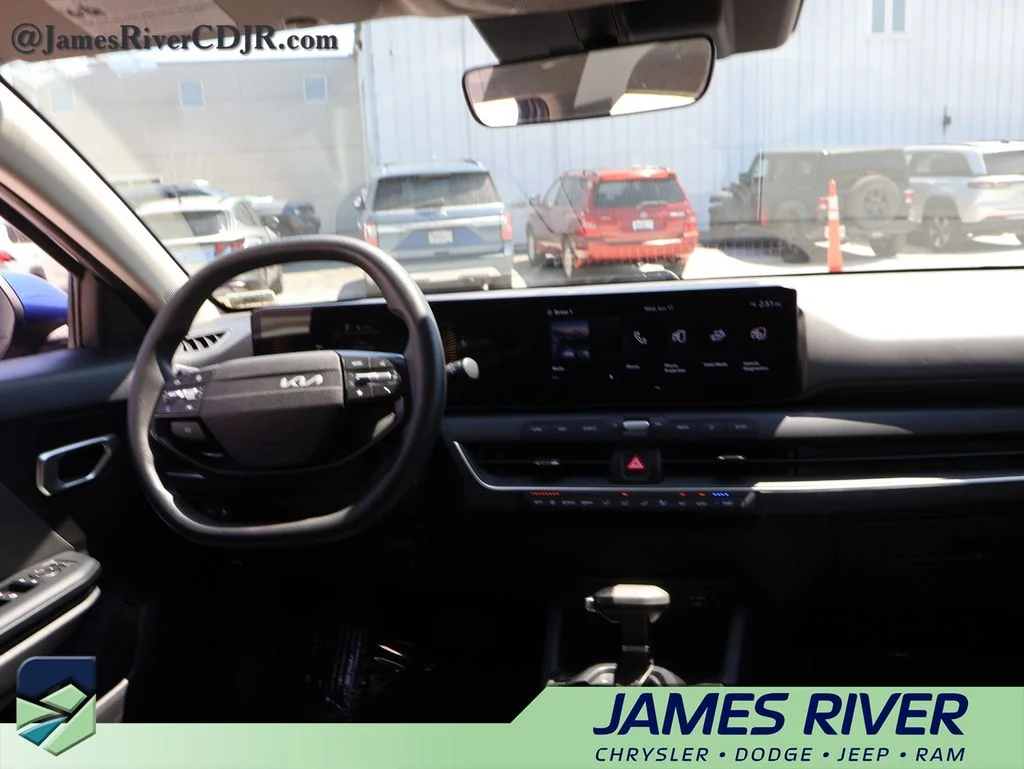 Used 2025 Blue Kia LXS image 13