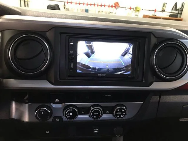 Used 2018 Black Toyota SR5 image 14