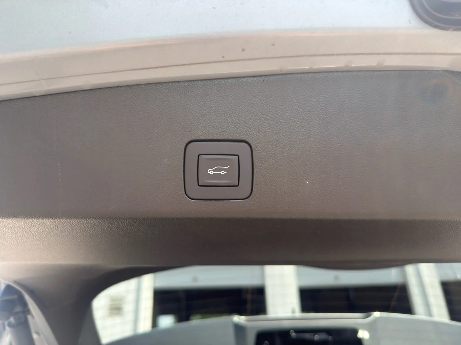 Used 2025 Moonstone Gray Metallic Buick Avenir image 14