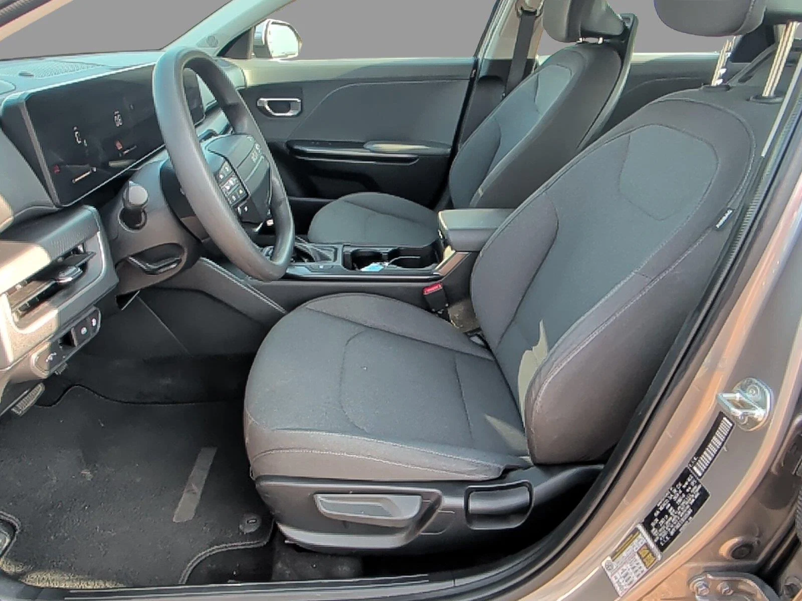 Used 2025 Steel Gray Kia LXS image 10