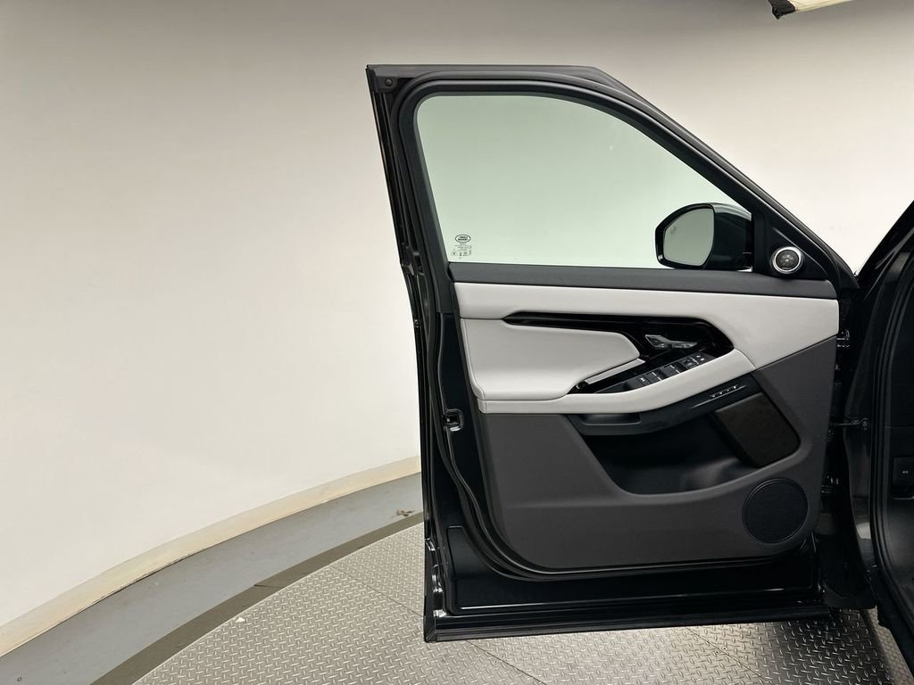 New 2026 Carpathian Grey Land Rover S image 9