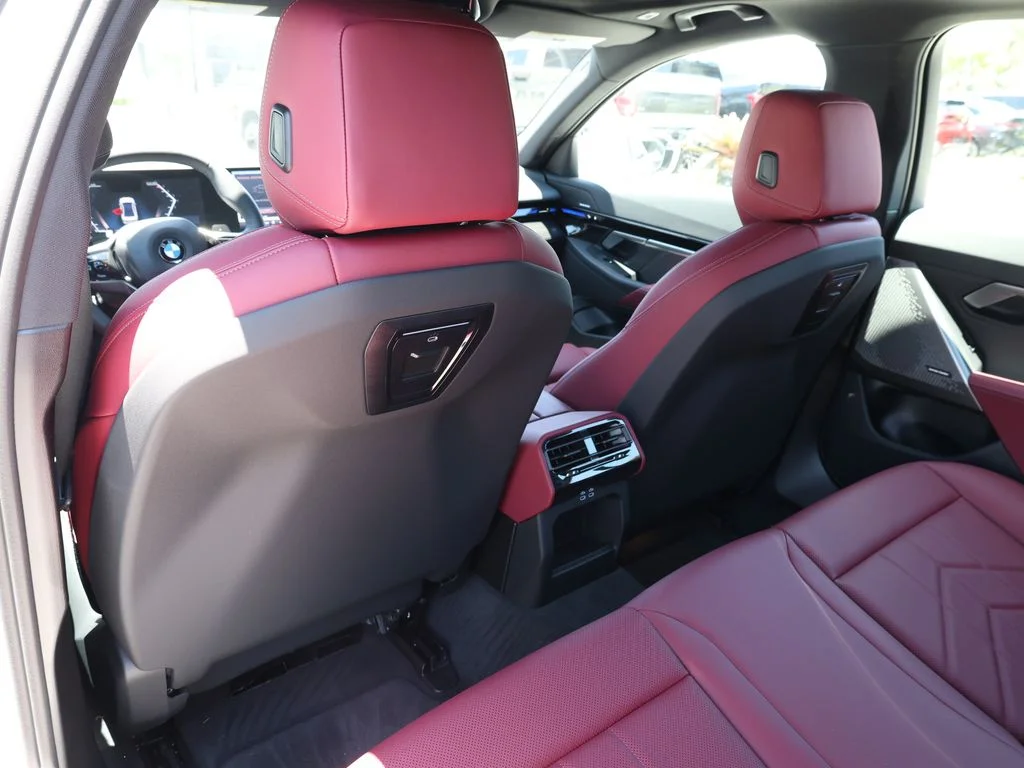 Used 2025 White BMW 530i image 20