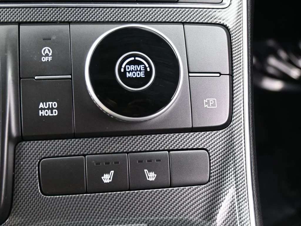 Used 2023 Shimmering Silver Pearl Hyundai SEL image 22