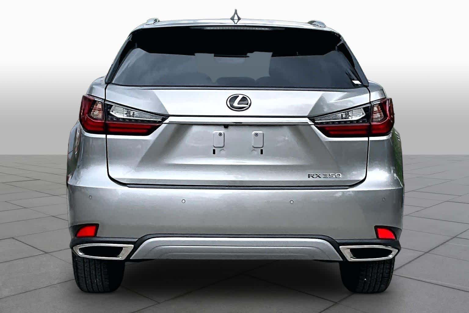 Used 2020 Atomic Silver Lexus  image 5