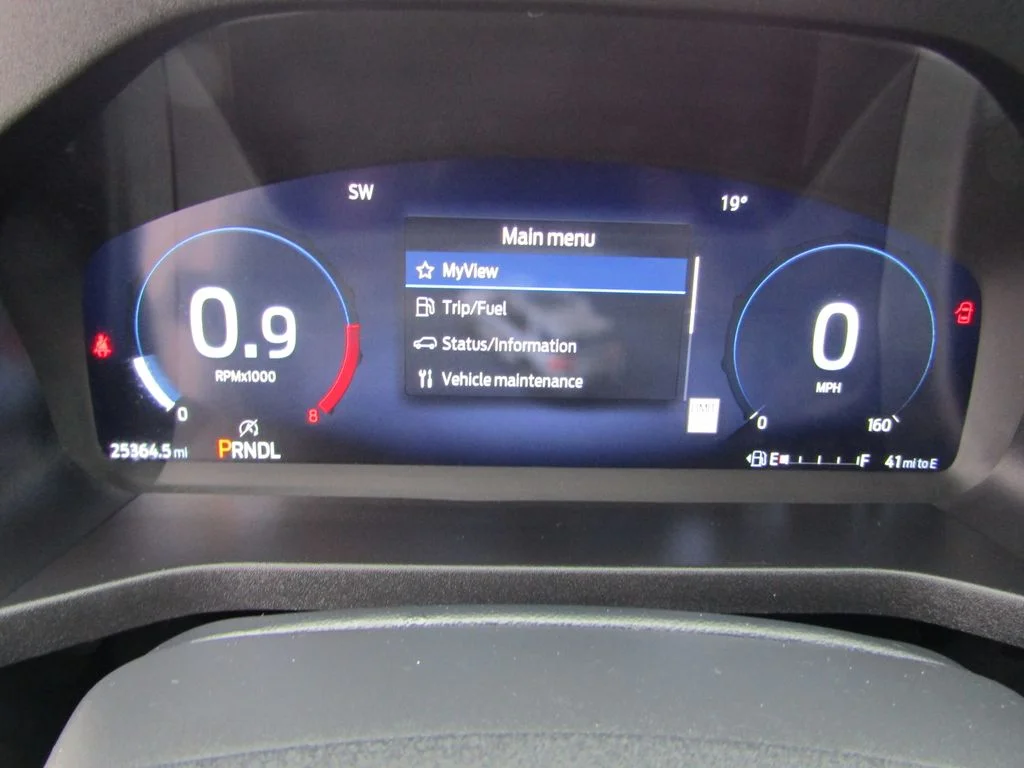 Used 2025 Star White Ford Active image 15