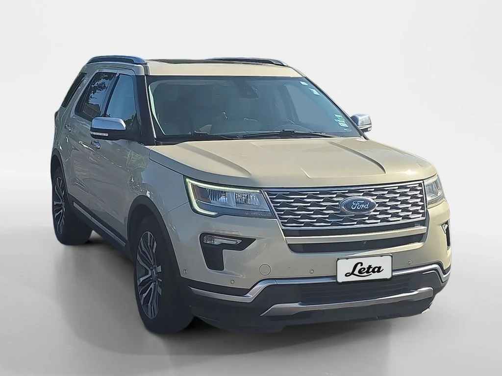 Used 2018 Silver Ford Platinum image 4