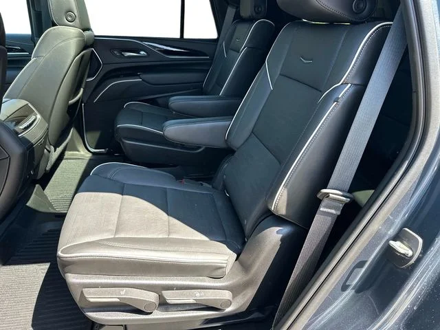 Used 2021 Gray Cadillac Sport image 11