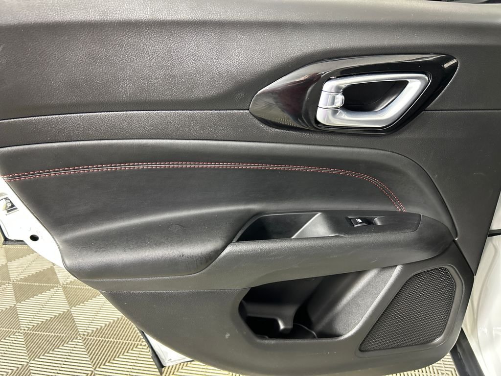 Used 2025 White Jeep Trailhawk image 16