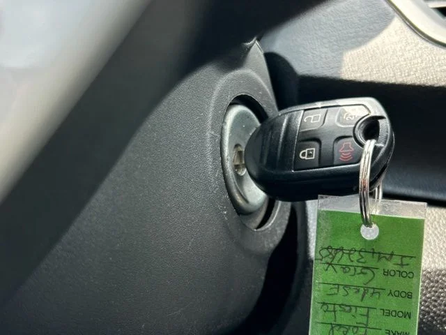 Used 2018 Gray Ford SE image 39