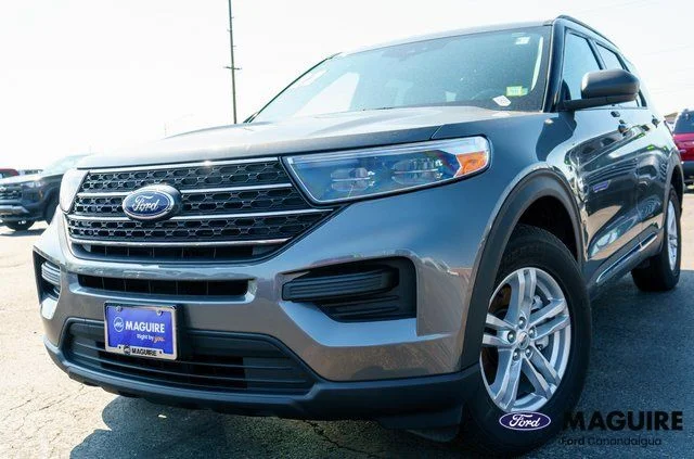 2022 Ford Explorer XLT 4WD's photo
