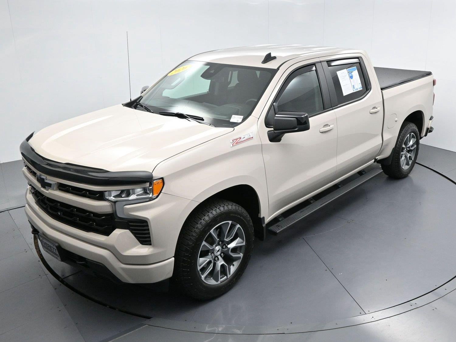 Used 2026 White Sands Chevrolet RST image 39