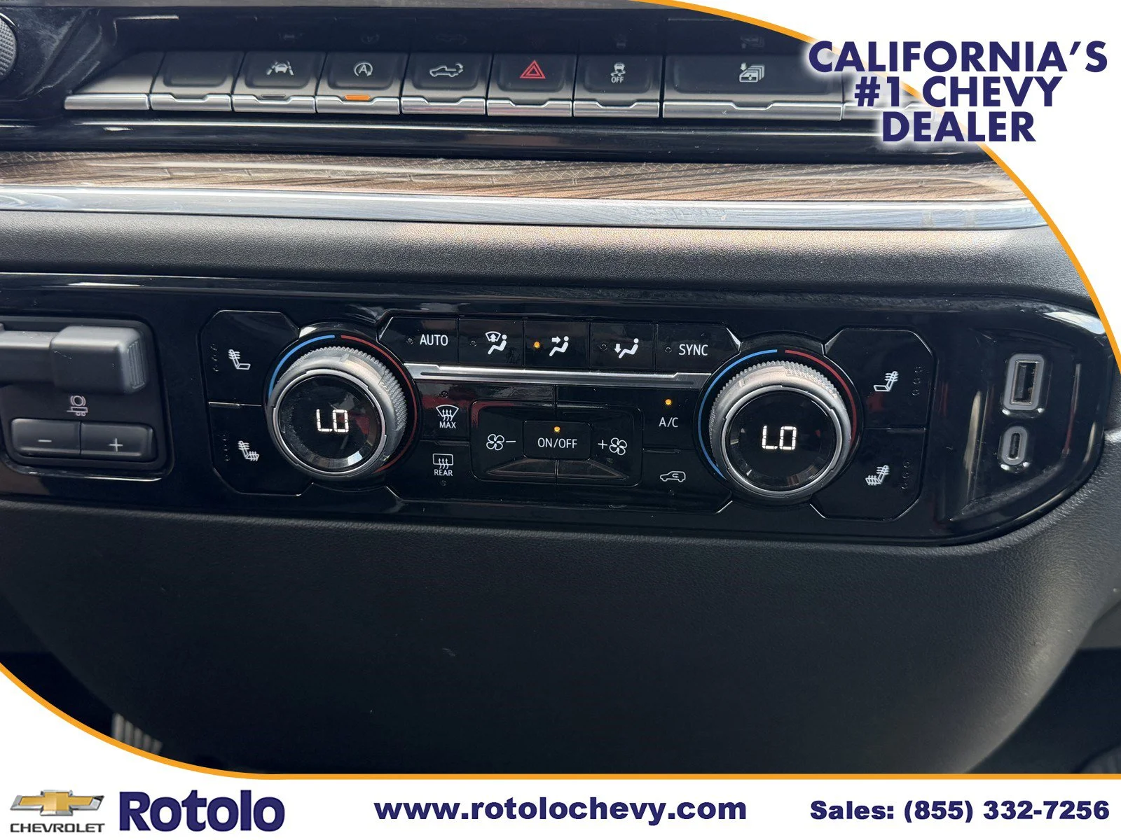 Used 2025 Summit White Chevrolet LT image 20