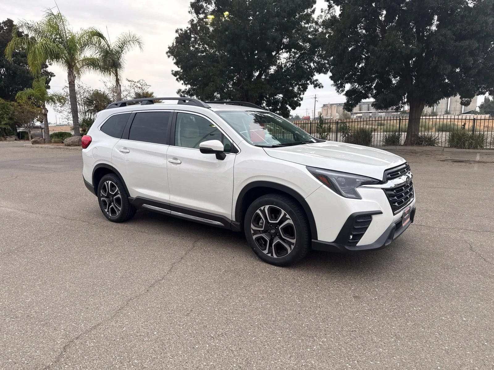 Used 2023 White Subaru Limited image 5