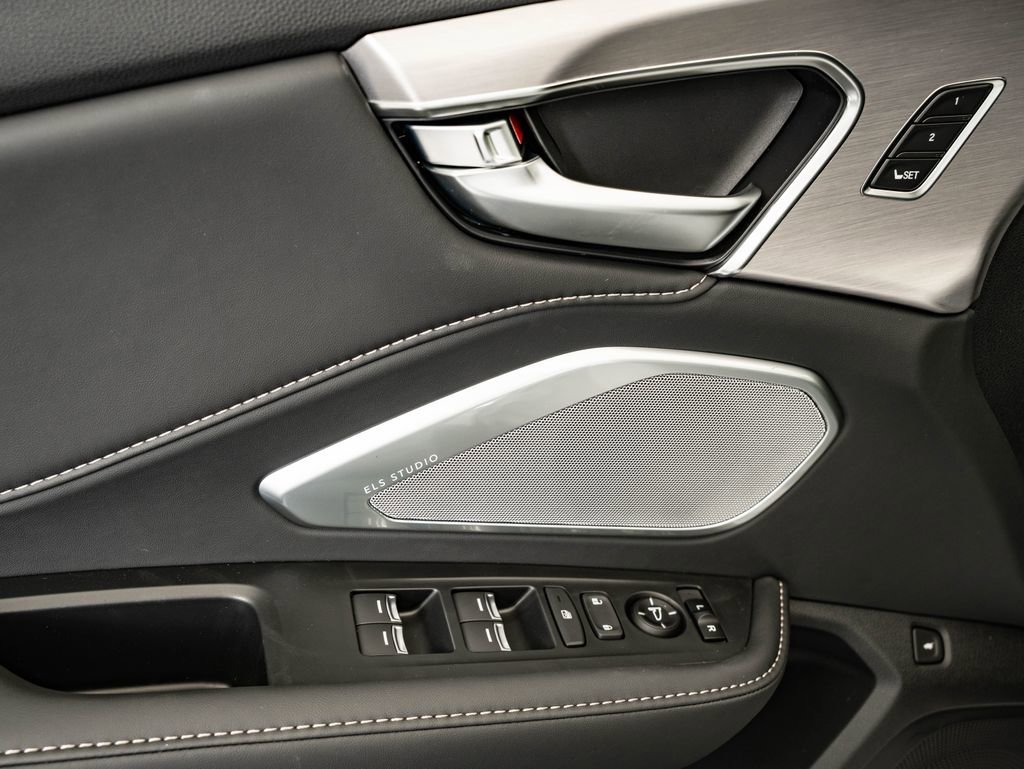 New 2026 Platinum White Pearl Acura Technology Package image 24