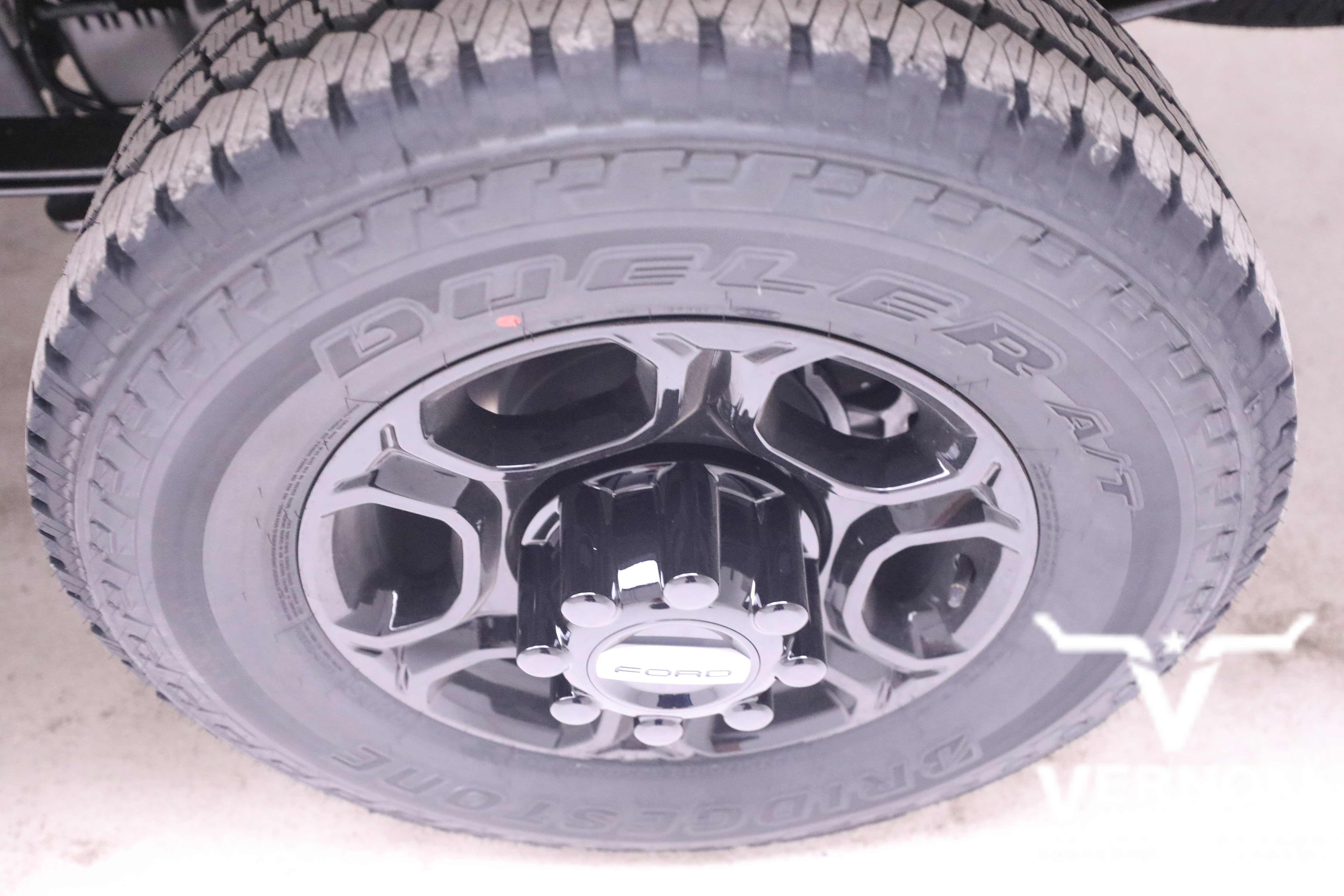 New 2026 Carbonized Gray Metallic Ford  image 33