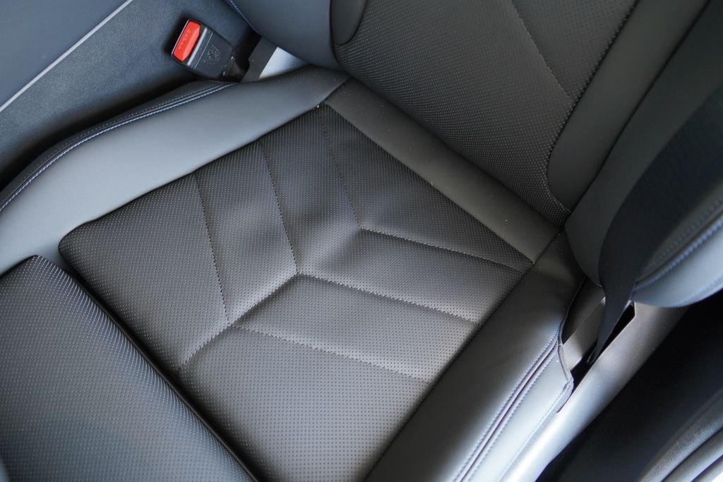 2026 BMW 5 Series 530i - Photo 10