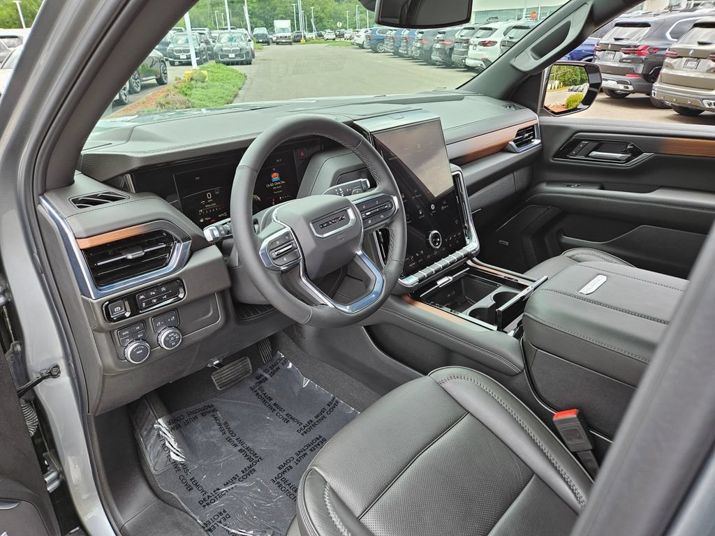 Used 2025 Sterling Metallic GMC Denali image 9