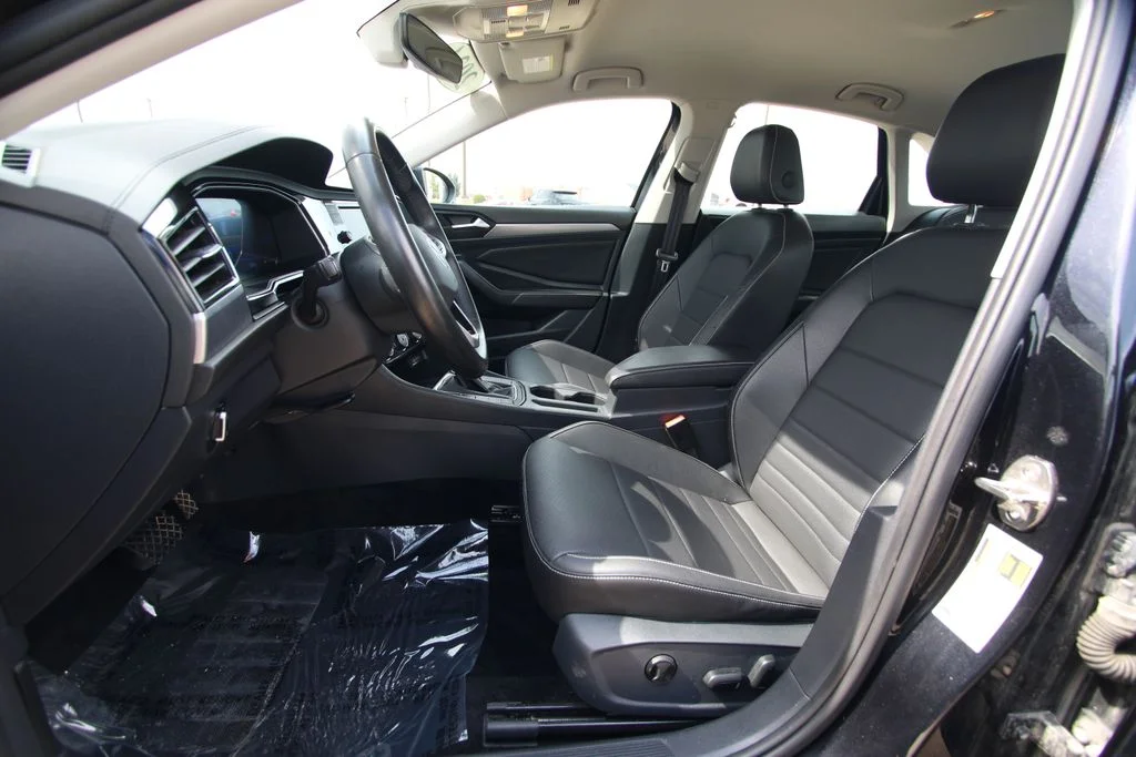 Used 2024  Volkswagen 1.5T SE image 6