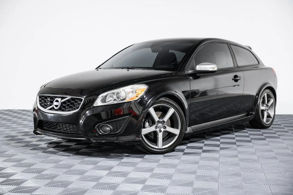 Used 2011 Black Volvo T5 R-Design image 10